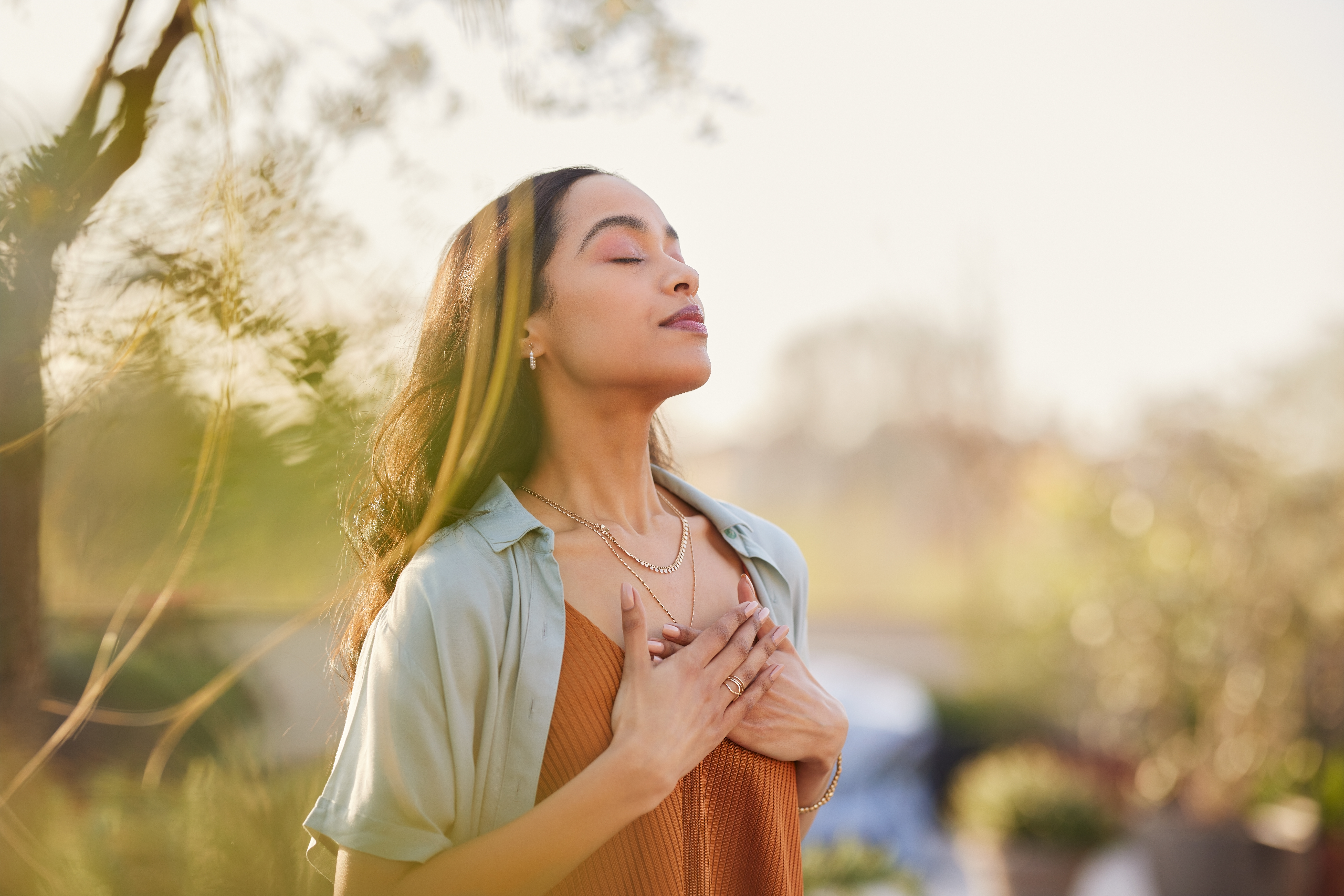 How Mindfulness and Aromatherapy Roll-ons Boost Your Well-being