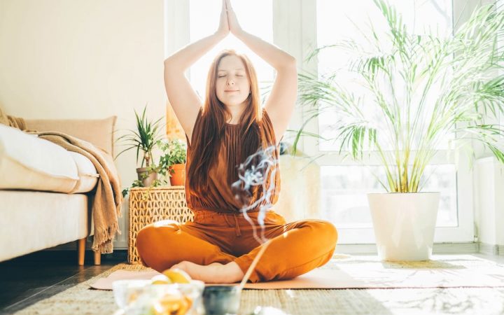 The Ultimate Guide to Integrating Aromatherapy into Your Day-to-Day